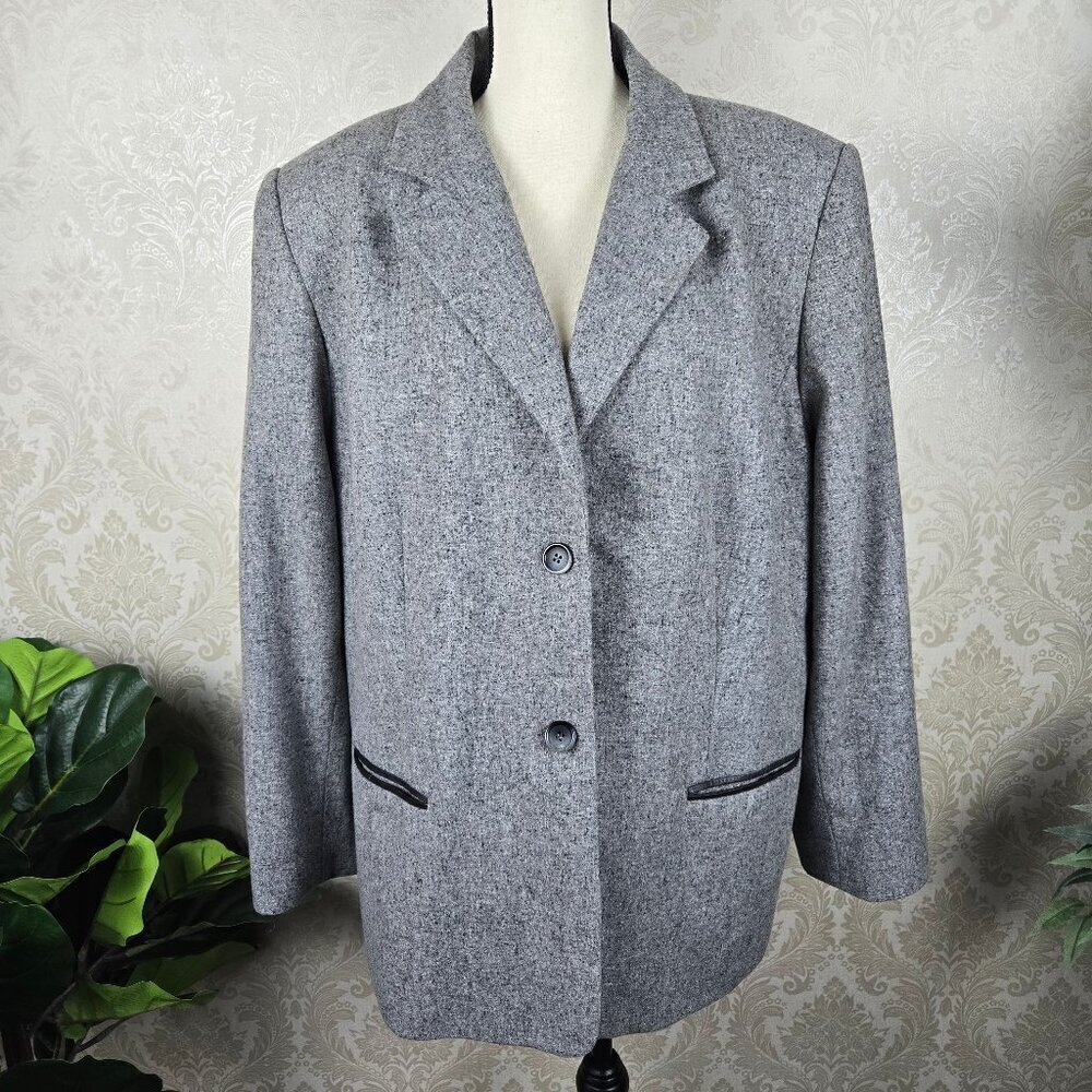 Kate Hill Woman Size 22W Gray Blazer 2 Button Front Wool Blend Pockets Career